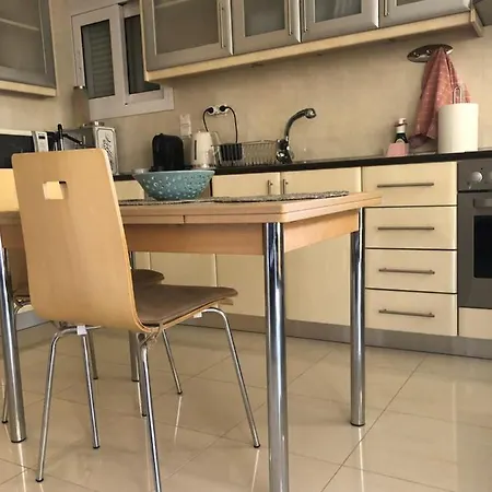 Cosy And Stylish In The Heart Of Chania アパート ハニア