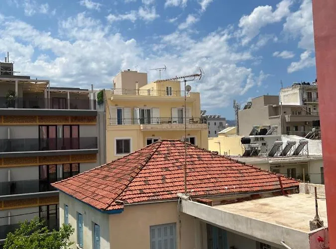 Cosy And Stylish In The Heart Of Chania Lägenhet